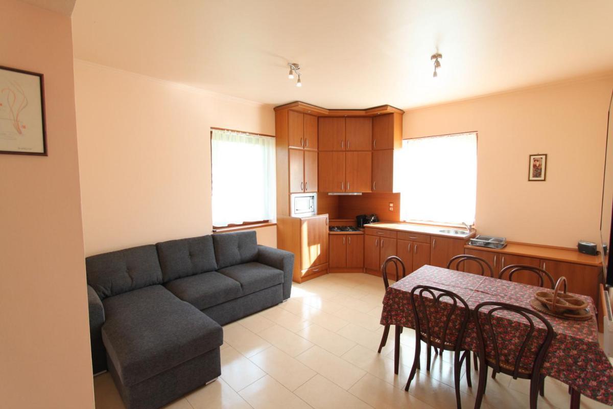 Velence Lake Apartman การ์ดอนนี ภายนอก รูปภาพ